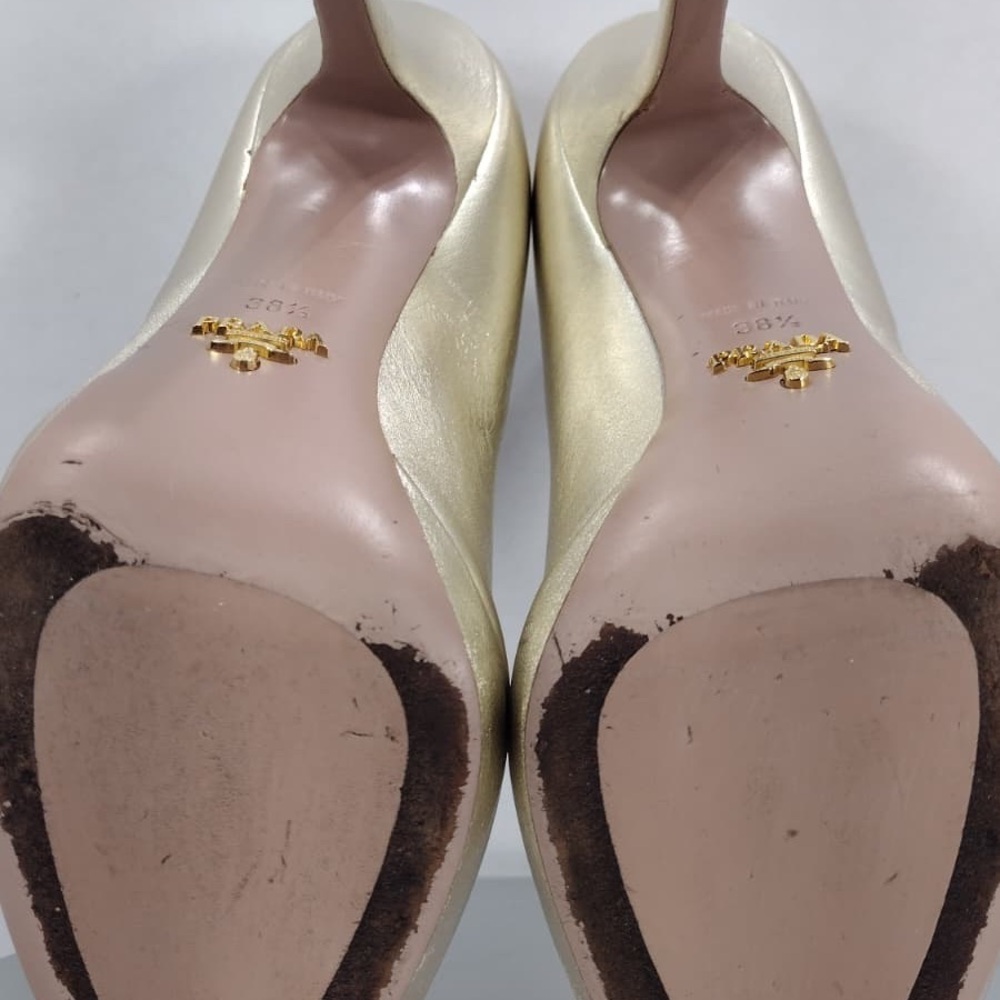 Prada Women's Gold Peep-Toe Heels pre owned Exellent condition size 8.5 - Picture 8 of 15